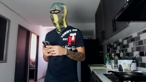 yeisongomezz online show from September 9, 7:57 pm