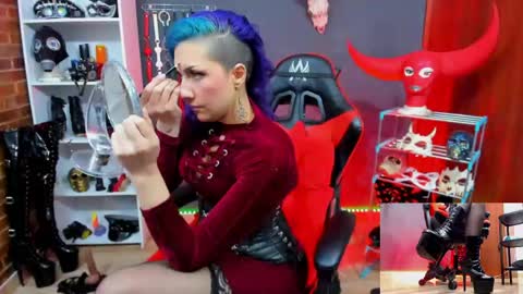 Snapshot of yelena_bondaje chatting on May 22, 9:53 pm Yelena online show from May 22, 9:53 pm