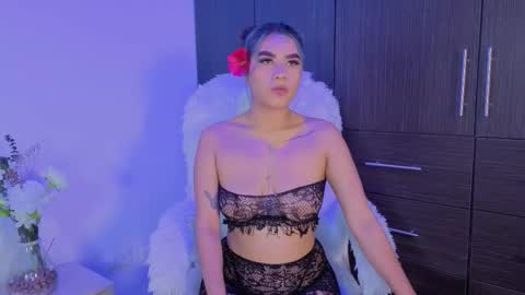 Snapshot of yeli_amber3 chatting on September 11, 8:58 am Yeli Amber online show from September 11, 8:58 am