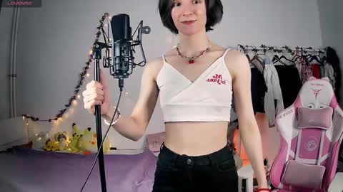 Liya online show from March 7, 4:22 pm