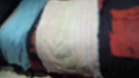 Snapshot of yellowsnakes chatting on November 9, 2:43 am . y e l l o w s n a k e s . online show from November 9, 2:43 am