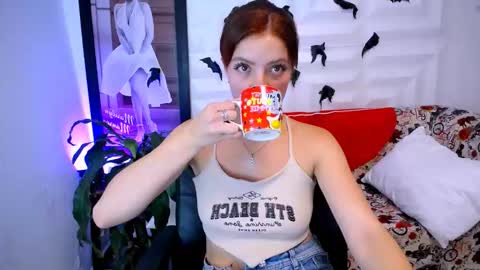 Snapshot of yemfairymcry chatting on October 21, 4:19 pm YEM online show from October 21, 4:19 pm