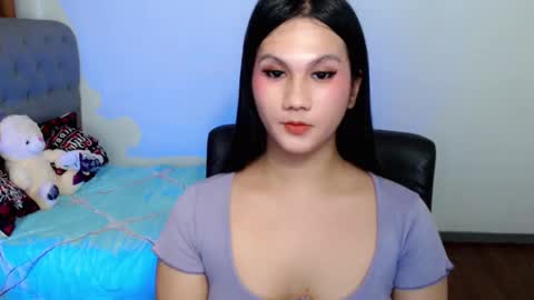Snapshot of yen_bente chatting on September 19, 2:35 am Yen online show from September 19, 2:35 am