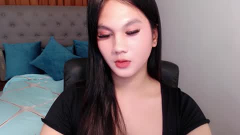 Snapshot of yen_bente chatting on October 19, 11:05 pm Yen online show from October 19, 11:05 pm