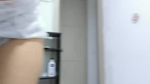 yenlo01 online show from January 16, 1:58 am