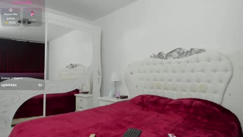 Snapshot of yennefer13 chatting on February 11, 9:14 pm yennefer13 online show from February 11, 9:14 pm