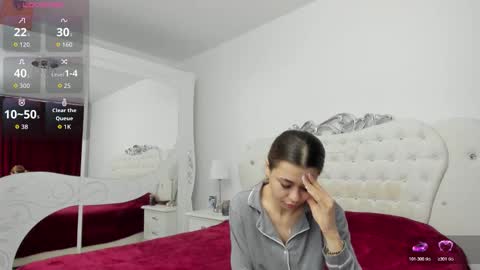 Snapshot of yennefer13 chatting on February 16, 9:44 pm yennefer13 online show from February 16, 9:44 pm