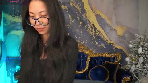 yennstar online show from February 22, 8:51 pm