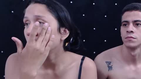 yeraldinandjos online show from November 26, 2:45 am