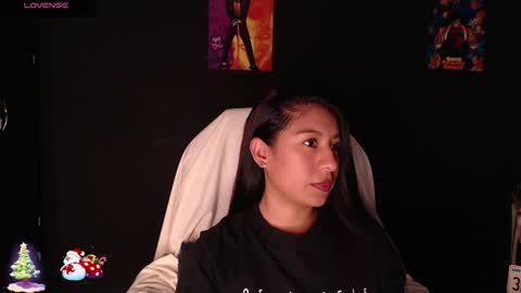 Yesi online show from January 3, 2:51 pm