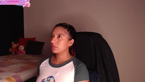 Yesi online show from October 6, 4:59 pm