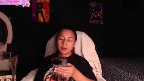 Yesi online show from November 4, 6:07 pm