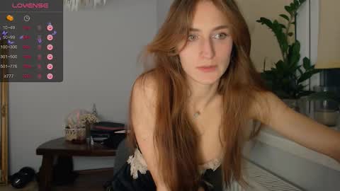 Zoe online show from November 15, 9:00 pm