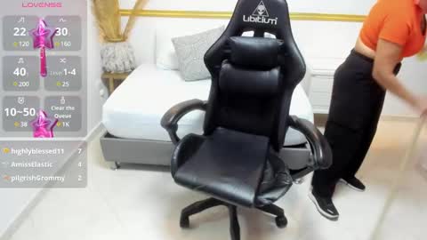 yesenia online show from January 21, 1:18 am