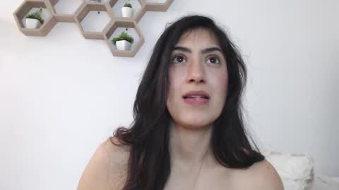 yesikacosta online show from February 21, 5:25 pm