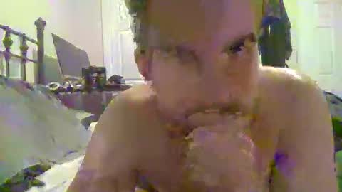 yesqueenyesqueen online show from January 12, 1:27 pm