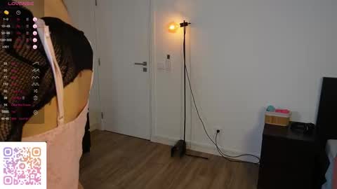 Kiki online show from November 23, 4:07 pm