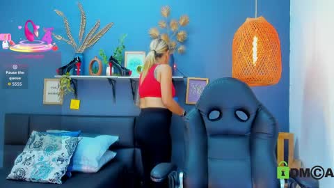 yessika_parker online show from April 2, 9:18 am