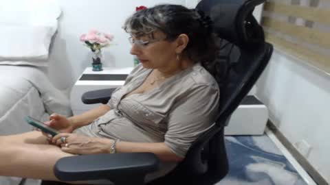 jessy online show from May 13, 10:17 pm