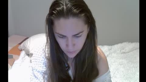 Kira online show from November 29, 5:05 pm