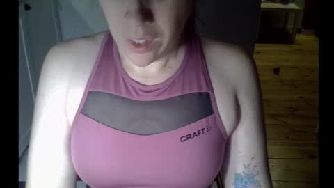 Kira online show from December 5, 2:03 pm