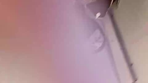 yfwb69xxx online show from November 2, 3:42 am