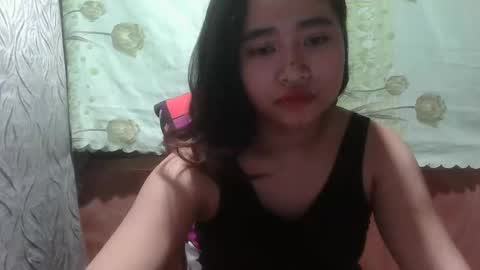 Snapshot of yhang_19 chatting on October 20, 5:41 am yhang_19 online show from October 20, 5:41 am