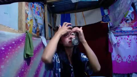 Snapshot of yhanie08 chatting on December 2, 7:05 pm Sweet Yhanie online show from December 2, 7:05 pm