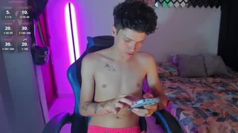 jhon online show from October 31, 7:04 pm