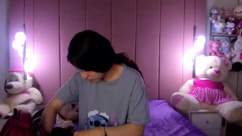 yinyang_luar online show from January 11, 11:15 am