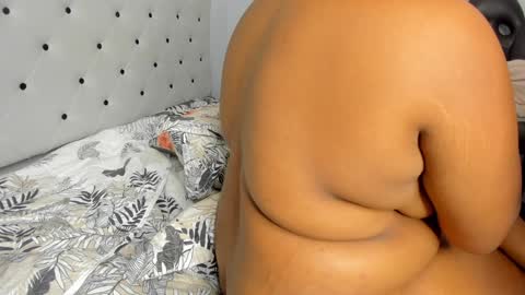 Snapshot of yiseth_02 chatting on January 24, 9:28 am roxie reyes online show from January 24, 9:28 am