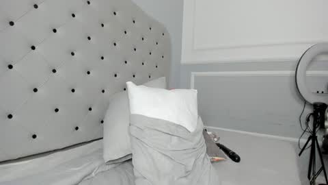 Snapshot of yiseth_02 chatting on January 25, 9:57 am roxie reyes online show from January 25, 9:57 am