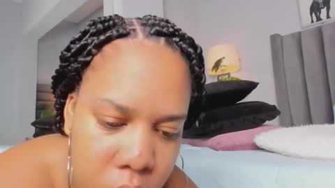 Snapshot of yiseth_02 chatting on October 8, 3:04 am roxie reyes online show from October 8, 3:04 am