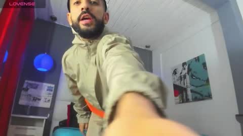 Yiyo online show from February 11, 3:55 am