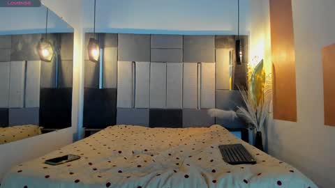 yizus_bonz online show from December 28, 11:16 pm