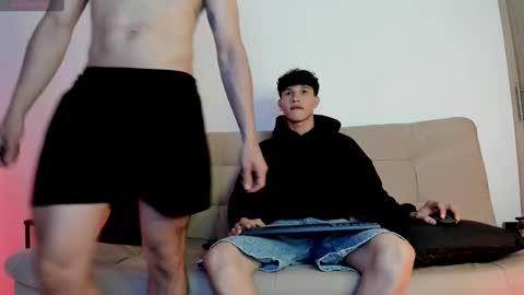 yizus_bonz online show from November 12, 11:58 pm