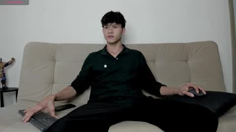 yizus_bonz online show from December 14, 1:55 am