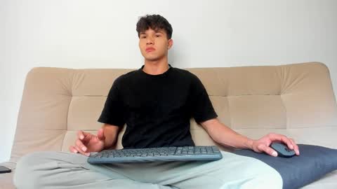 yizus_bonz online show from March 19, 9:41 pm