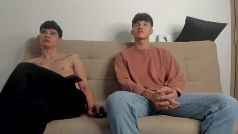 yizus_bonz online show from June 22, 11:24 pm