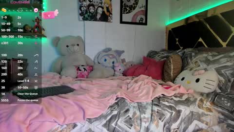 Snapshot of yluismag chatting on September 10, 6:46 am lucy online show from September 10, 6:46 am