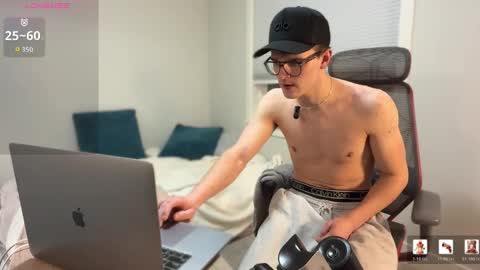 yngdesire1 online show from February 22, 5:51 am