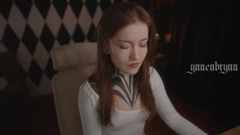 ynnenbrynn online show from November 6, 10:27 am