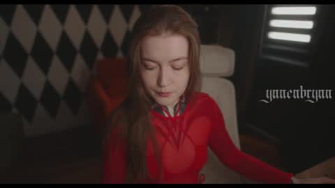 ynnenbrynn online show from November 17, 7:14 am