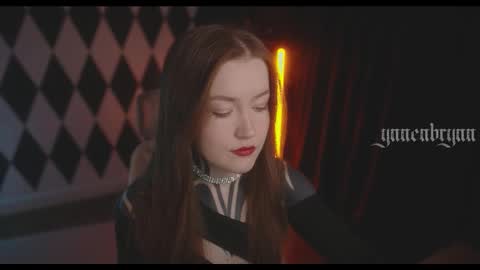 ynnenbrynn online show from December 22, 7:16 am