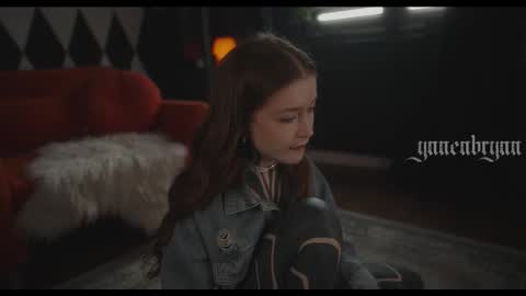 ynnenbrynn online show from March 4, 7:03 am