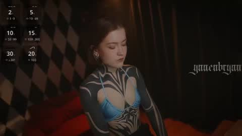 ynnenbrynn online show from July 17, 4:08 am