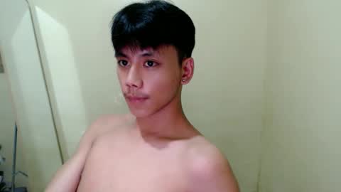 Snapshot of ynotyu chatting on November 18, 3:49 pm ynotyu online show from November 18, 3:49 pm