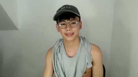 ynotyu online show from April 20, 5:26 pm