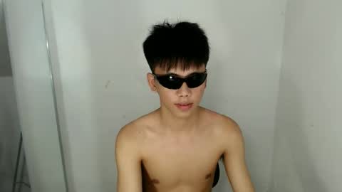 ynotyu online show from April 22, 6:09 pm