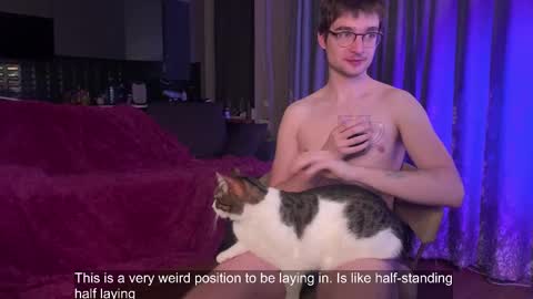 Snapshot of yoga_pizza_420 chatting on February 10, 4:19 am Max online show from February 10, 4:19 am